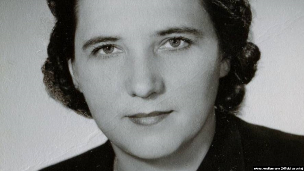 Ярослава Стецько (Ганна Музика) (1920–2003) – український політик, громадський діяч, керівник ОУН(б), голова Антибільшовицького блоку народів (АБН) 
