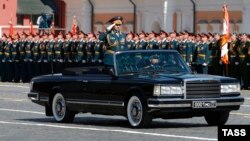 Министр обороны России Сергей Шойгу на Красной площади, 9 мая 2016 года