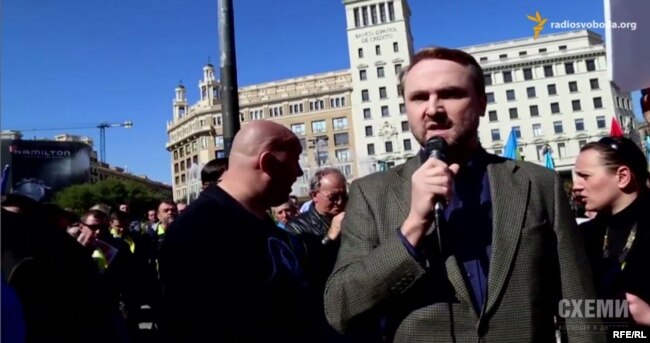 Як виявилося, це – Олександр Хрипунов, колишній генеральний консул від України в Барселоні у часи Евромайдану