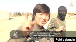Скриншот размещенного в июле этого года в Интернете видео о выходцах из Казахстана, воюющих на Ближнем Востоке. Иллюстративное фото.