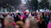 شرکت «صدها هزار نفر» در «راهپیمایی زنان» علیه سیاست‌های ترامپ
