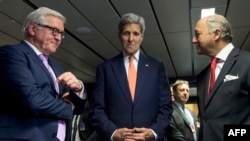 Fransa xarici işlər naziriLaurent Fabius (sağda), Frank-Walter Steinmeier (solda) və John Kerry (arxiv fotosu)