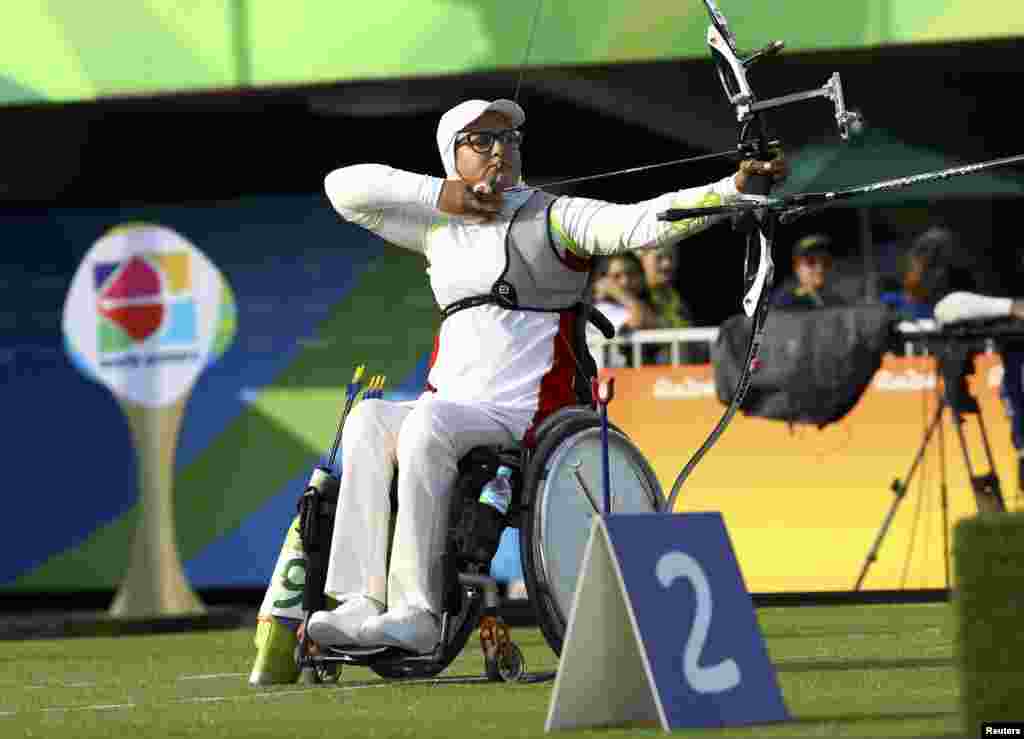 Zahra Nemati of Iran, a disabled archer who was Iran's flag-bearer for the Rio games, loses her match against Inna Stepanova of Russia.