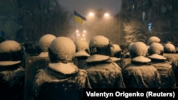 In recent weeks, Ukraine has seen massive opposition street protests.