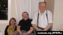 Паўліна Сурвіла, Івонка Сурвіла і Станіслаў Шушкевіч. ЗША, 2008 г.