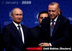 Vladimir Putin și președintele Turciei, Recep Tayyip Erdogan, la ceremonia de lansare a conductei TurkStream. Istanbul, 8 ianuarie 2020