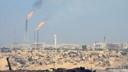 نمایی از تأسیسات نفتی خارک