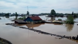Затопленные дома в поселке Шумский, июнь 2109