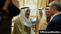 شیخ صباح الاحمد الجابر الصباح در جریان دیداری رسمی در سال ۲۰۱۵