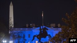 Вид на Белый дом в Вашингтоне. 2 апреля 2017 года.
