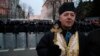 Влада боїться розганяти Майдан, поки там є священики?