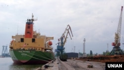 Миколаївський морський торговельний порт, архівне фото 