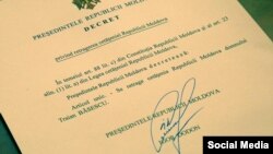 Decretul de retragere a cetățeniei moldovene lui Traian Băsescu, semnat de președintele Igor Dodon