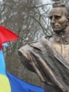 Пам’ятник головнокомандувачу УПА Романові Шухевичу поблизу Львова