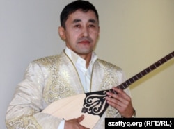 Серік Қалиев, айтыскер ақын. Алматы, 11 ақпан 2012 жыл.