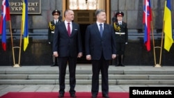 Президент Украины Петр Порошенко и президент Словакии Андрей Киска 
