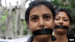 راهپیمایی دانشجویان در هند برای توقف خشونت علیه زنان