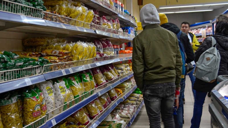 Число краж товаров из российских магазинов выросло на 18%