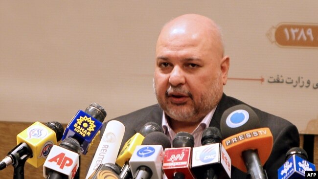 Iranian Oil Minister Masoud Mirkazemi announces in a press conference held in Tehran on October 11, 2010 that the Islamic republic's proven oil reserves have risen by nine percent to 150.31 billion barrels, partly driven by new discoveries. AFP PHOTO
