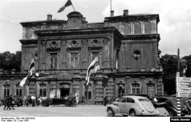 Будынак у 1943 годзе — тады там разьмяшчалася стаўка Беларускай цэнтральнай рады