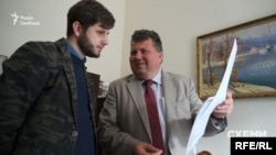 У другому турі виборів ректора КНУ переміг нинішній проректор з науково-педагогічної роботи Володимир Бугров (праворуч)