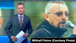 Россия-24 телеарнасының Михаил Петровтың Эстонияға қашқаны туралы сюжетінен скриншот
