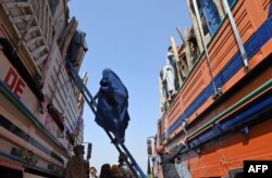 کډوال وطن ته روان دي