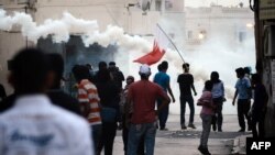 Shi´ite Muslim youth protest in Manama in May. 