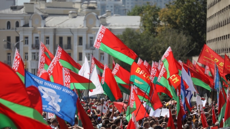 Лукашенко выступил на митинге в Минске: «Я жив и буду жить»