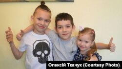Остап, Устим і Христина – діти Олексія Ткачука