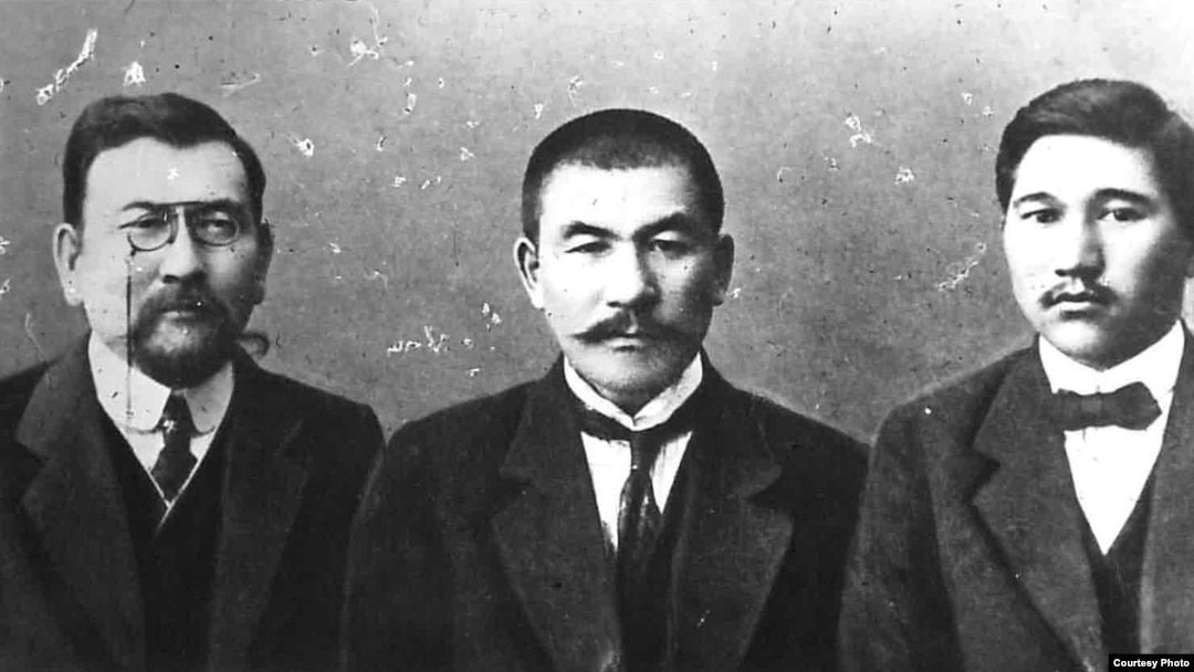 Жігіттер рингте жыныстық қатынасқа түседі