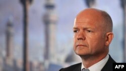 Fotografi arkivi e sekretarit të jashtëm britanik, William Hague 