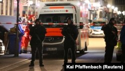 Գերմանիա - Ոստիկանները դեպքի վայրում, Հանաու, 20-ը փետրվարի, 2020թ.
