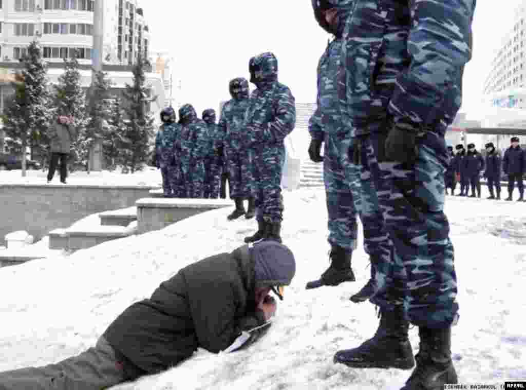 Азаттық радиосының дөңгелек үстелі #17