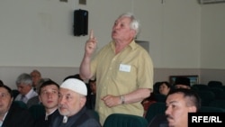 Participants at a conference of Tatar associations in Russia in July 2009.