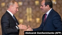 Prezidentlər Vladimir Putin (solda) və Abdel Fattah al-Sisi dekabrın 11-də Qahirədə görüşüblər