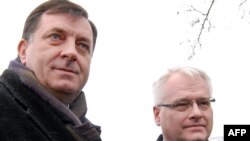 Ivo Josipović i Milorad Dodik prilikom susreta u Slavonskom Brodu, 2. ožujak 2011.
