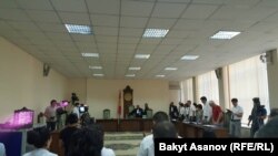 Слушания в Верховном суде Кыргызстана по делу Азимжана Аскарова. 