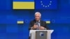 Josep Borrell az EU–Ukrajna társulási tanács ülését követő sajtótájékoztatón Brüsszelben 2022. szeptember 5-én