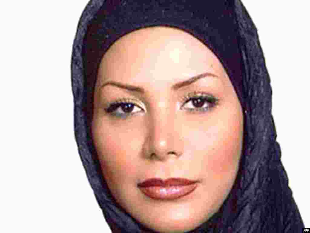 Neda Agha Soltani, tînăra femeie despre care se relatează că a fost ucisă în cursul protestelor de la Teheran.