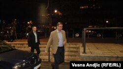 Udarci s desnih pozicija: Aleksandar Vučić