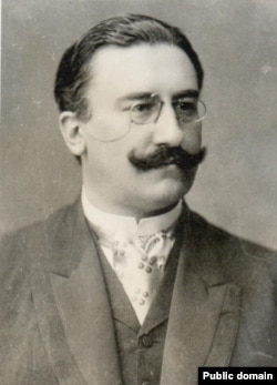 Alexandru Vaida Voevod (1872 -1950) unul din artizanii Unirii de la 1918, cel care a citit proclamația de independență a Transilvaniei în Parlamentul de la Budapesta, înainte cu mai puțin de 2 luni înainte de Unire. A fost la un pas să fie linșat, notează istoricii.