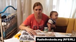 Наталія Клименко, до будинку якої постукали працівники СБУ, з найменшою дитиною
