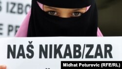 Protesti protiv zabrane nikaba u BiH 