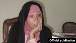 فائزه هاشمی رفسنجانی روز پنجم مهر، یک هفته پس از اعتراضاتی که در پی جان باختن مهسا امینی در بازداشت گشت ارشاد سراسر ایران را فراگرفت، بازداشت شد