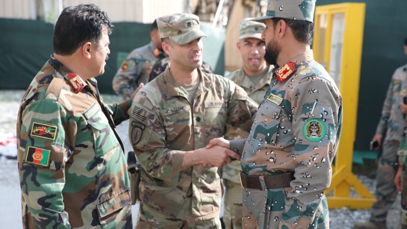 Трамп го намалува нивото на војската во Авганистан, но не ја повлекува целосно