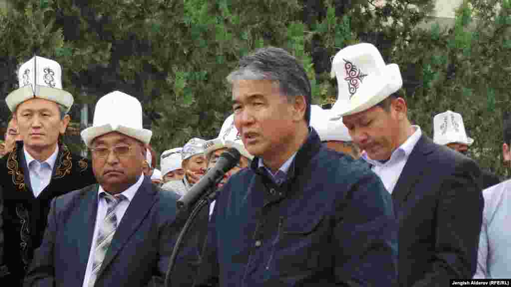 Залкар таланттын зыйнатына Бишкектен маданият министри Султан Раев барды.