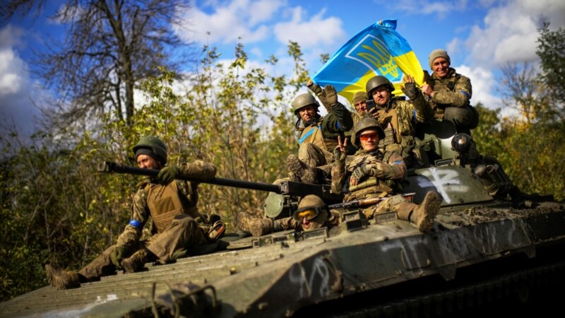 Zelenski: Trupele ucrainene avansează în sud, respingând atacurile rusești în Donbas
