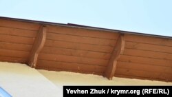 Свес крыши