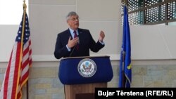 Ambasadori amerikan në Kosovë, Philip Kosnett